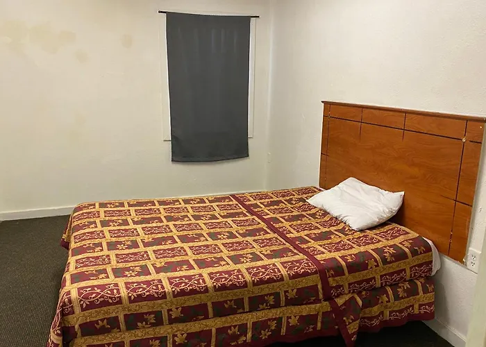 Airport Memorial Drive Hotel